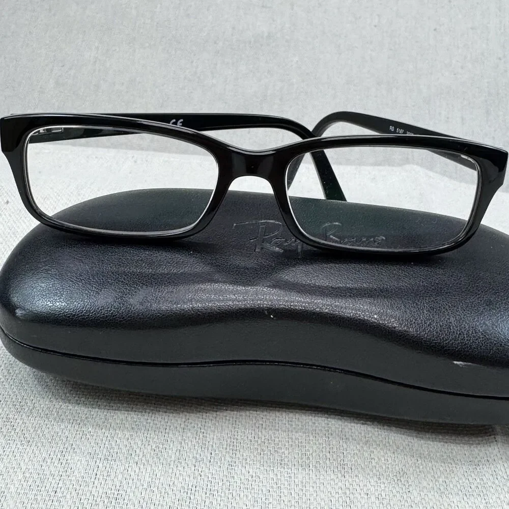 Ray-Ban RB5187 2000 Black Full Rim Eyeglasses Frames 52-16 140 w/ Case Cloth